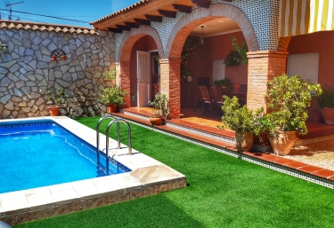 Plaza del Pacífico La Bazana - La Bazana (Badajoz)